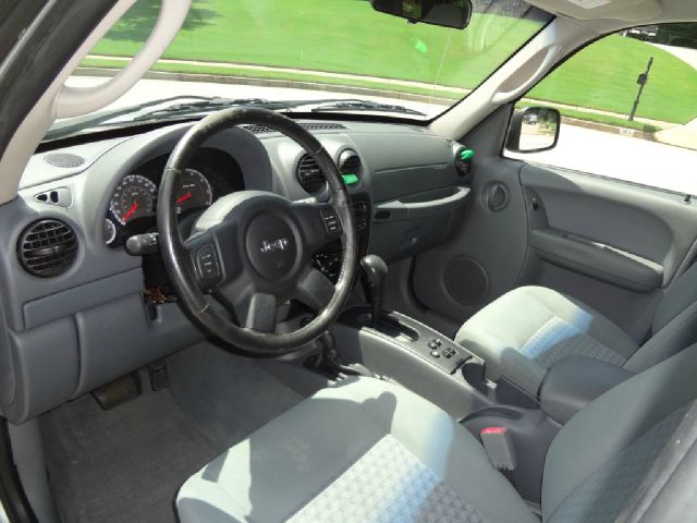 Jeep Liberty 2006 photo 1