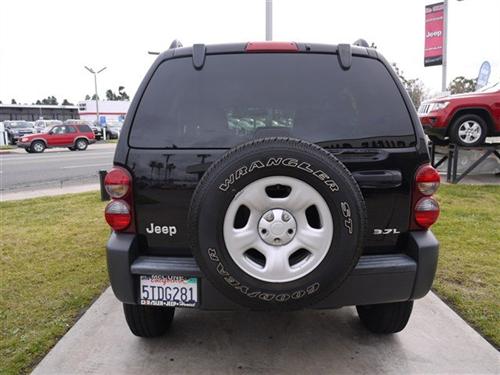 Jeep Liberty 2006 photo 1