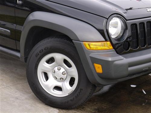 Jeep Liberty 2006 photo 2