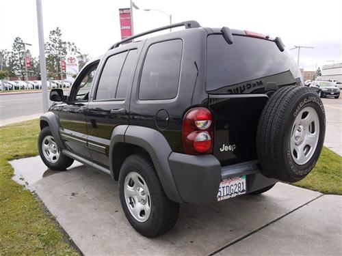 Jeep Liberty 2006 photo 3