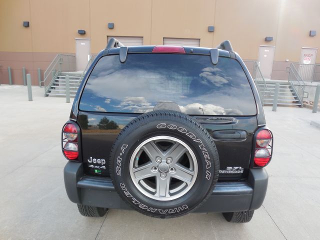 Jeep Liberty 2006 photo 4
