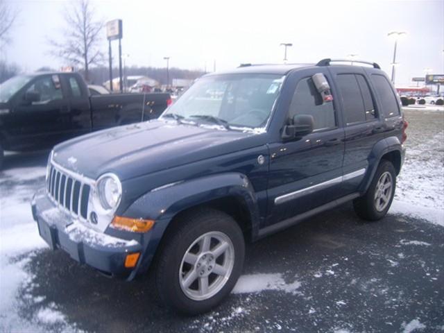Jeep Liberty 2006 photo 2