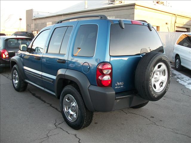 Jeep Liberty 2006 photo 3