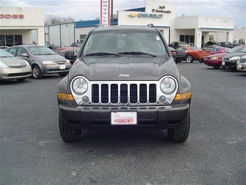 Jeep Liberty 2006 photo 4