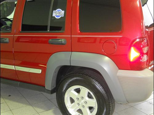 Jeep Liberty 2006 photo 3