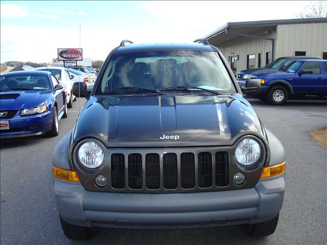 Jeep Liberty 2006 photo 3