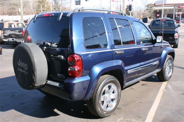Jeep Liberty 2006 photo 3
