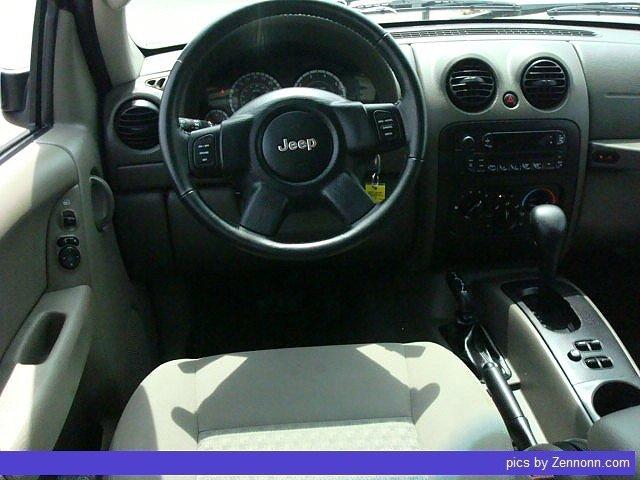 Jeep Liberty 2006 photo 4