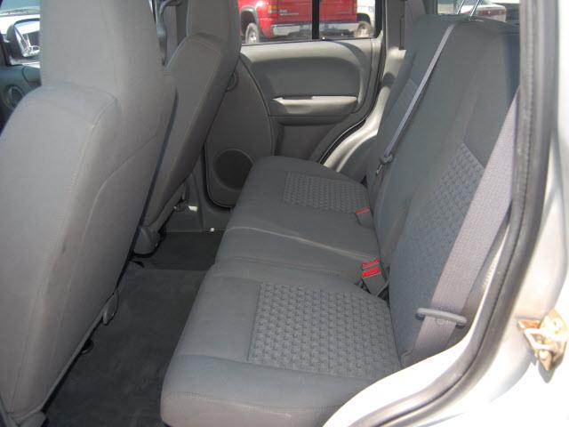 Jeep Liberty 2006 photo 3