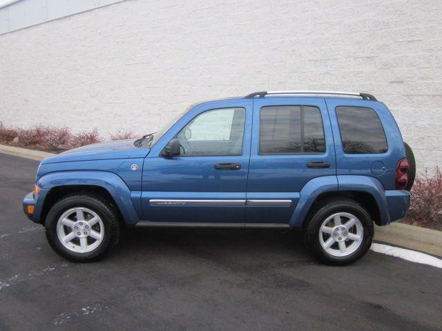 Jeep Liberty 2006 photo 2