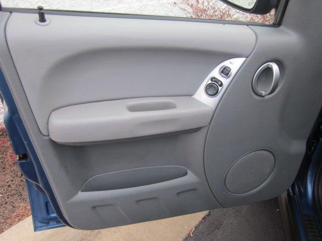 Jeep Liberty 2006 photo 4