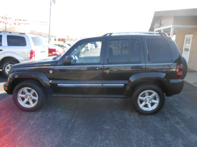 Jeep Liberty 2006 photo 4
