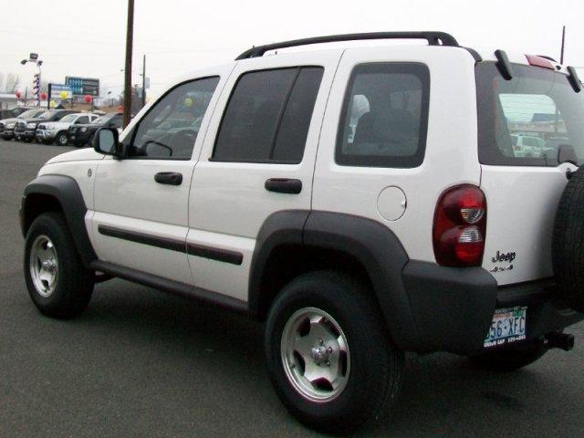 Jeep Liberty 2007 photo 2