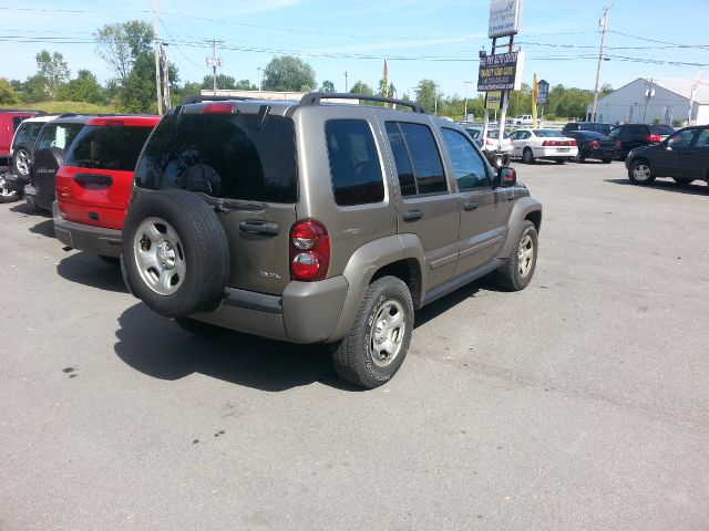 Jeep Liberty 2007 photo 2