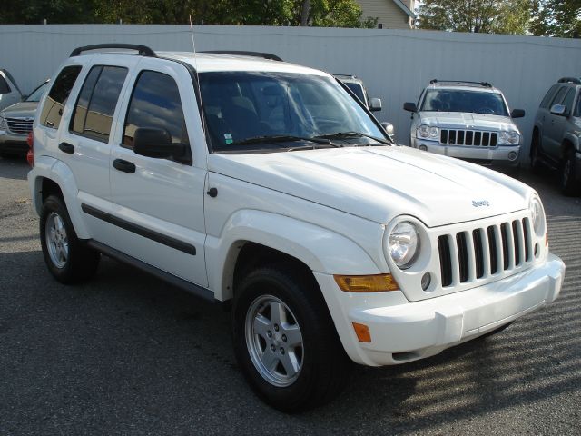 Jeep Liberty 2007 photo 2