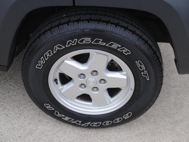 Jeep Liberty 2007 photo 2