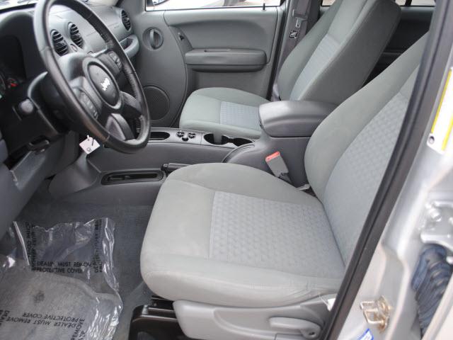 Jeep Liberty 2007 photo 3