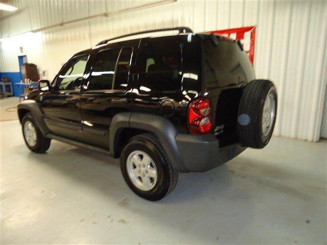 Jeep Liberty 2007 photo 2