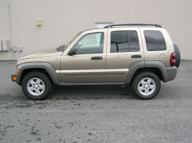 Jeep Liberty 2007 photo 2