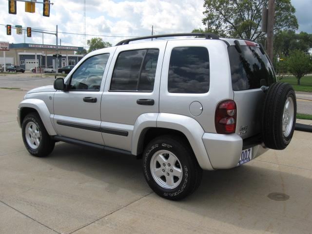 Jeep Liberty 2007 photo 2