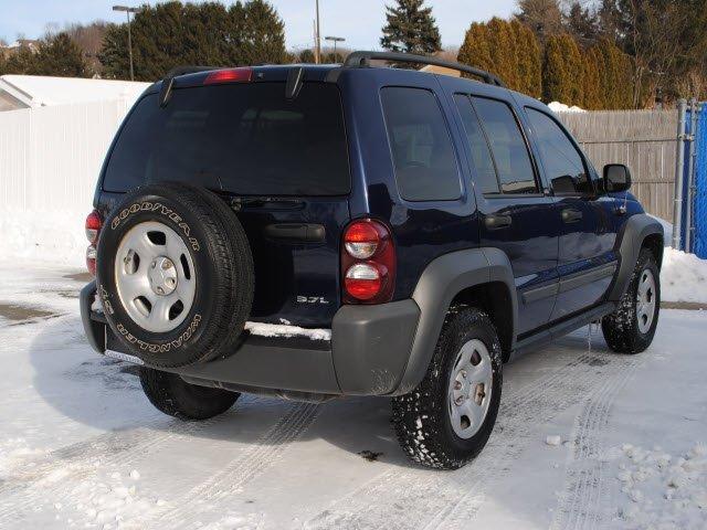 Jeep Liberty 2007 photo 2