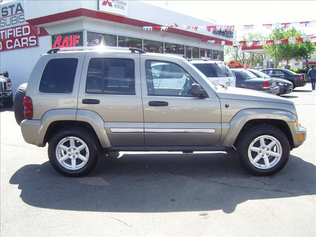 Jeep Liberty 2007 photo 2