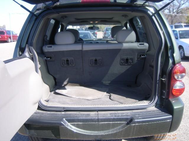 Jeep Liberty 2007 photo 4
