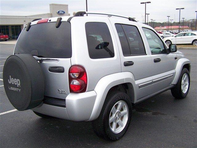 Jeep Liberty 2007 photo 2