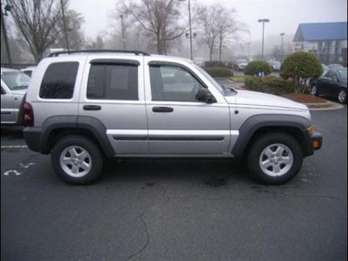 Jeep Liberty 2007 photo 2