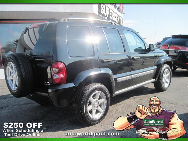 Jeep Liberty 2007 photo 2