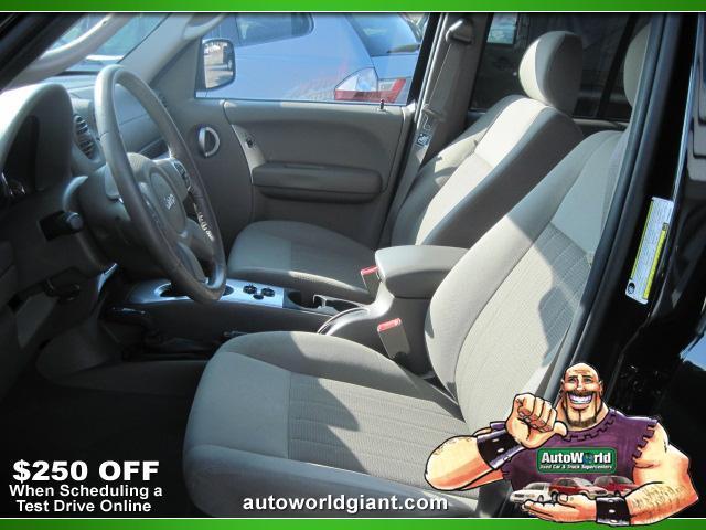 Jeep Liberty 2007 photo 5