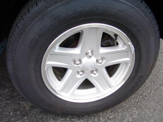 Jeep Liberty 2007 photo 2