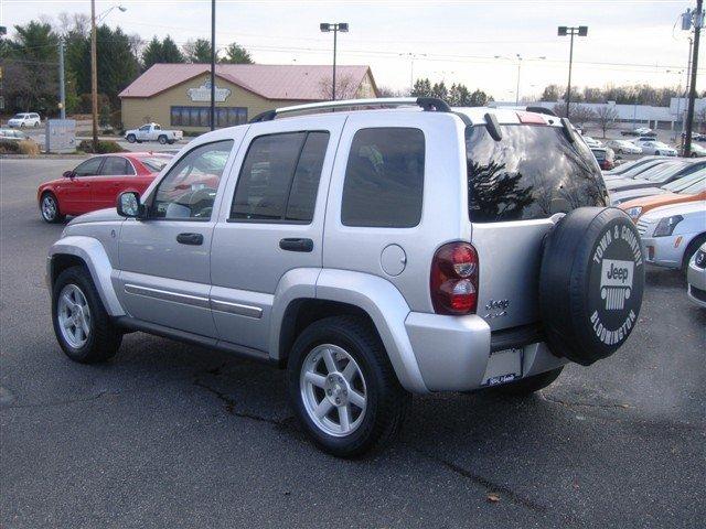 Jeep Liberty 2007 photo 2
