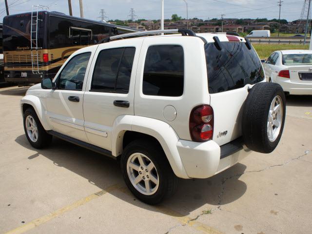 Jeep Liberty 2007 photo 2