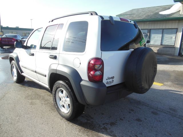 Jeep Liberty 2007 photo 4