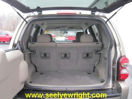 Jeep Liberty 2007 photo 2