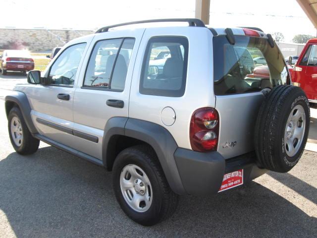 Jeep Liberty 2007 photo 4