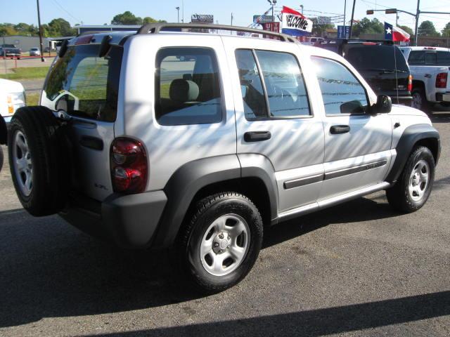 Jeep Liberty 2007 photo 2