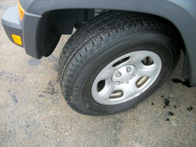 Jeep Liberty 2007 photo 2