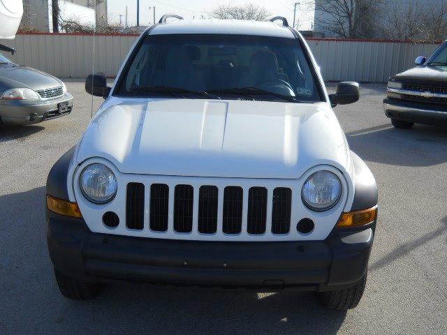 Jeep Liberty 2007 photo 4