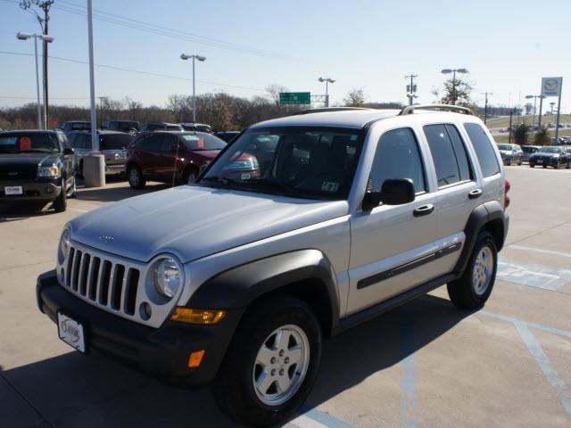 Jeep Liberty 2007 photo 1