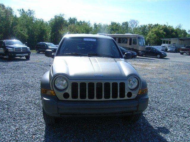 Jeep Liberty 2007 photo 2