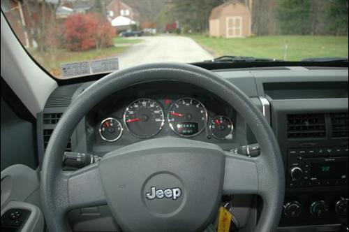 Jeep Liberty 2008 photo 3