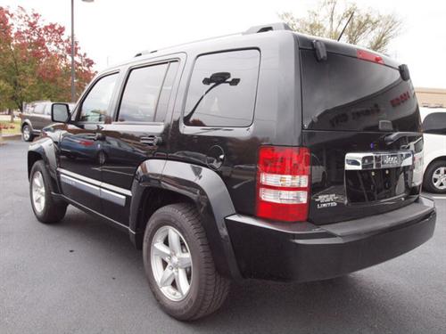 Jeep Liberty 2008 photo 2