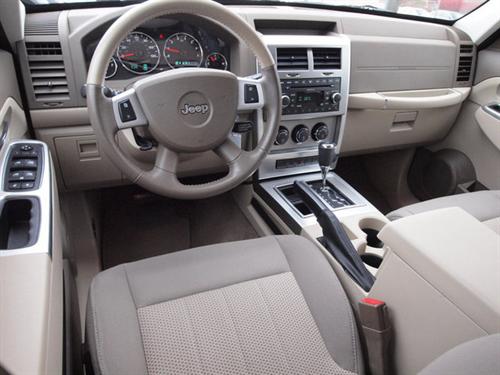 Jeep Liberty 2008 photo 3