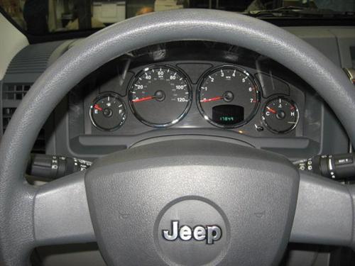 Jeep Liberty 2008 photo 1