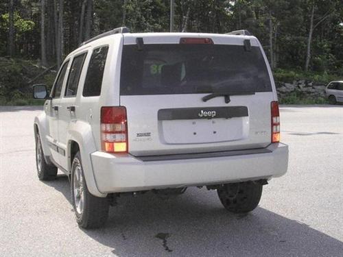 Jeep Liberty 2008 photo 2