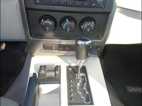Jeep Liberty 2008 photo 5