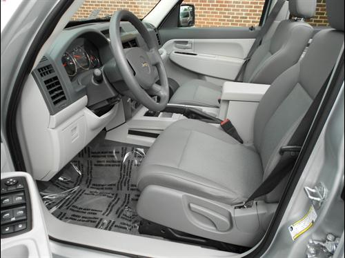 Jeep Liberty 2008 photo 2