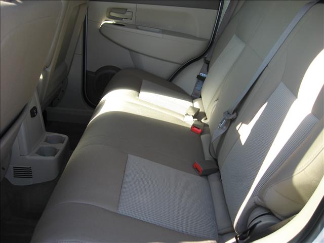 Jeep Liberty 2008 photo 2